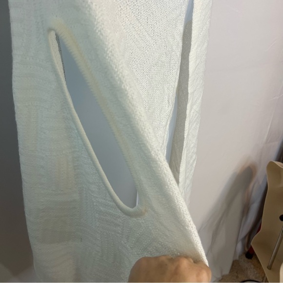 Wrap with arm holes NEW - Picture 4 of 8